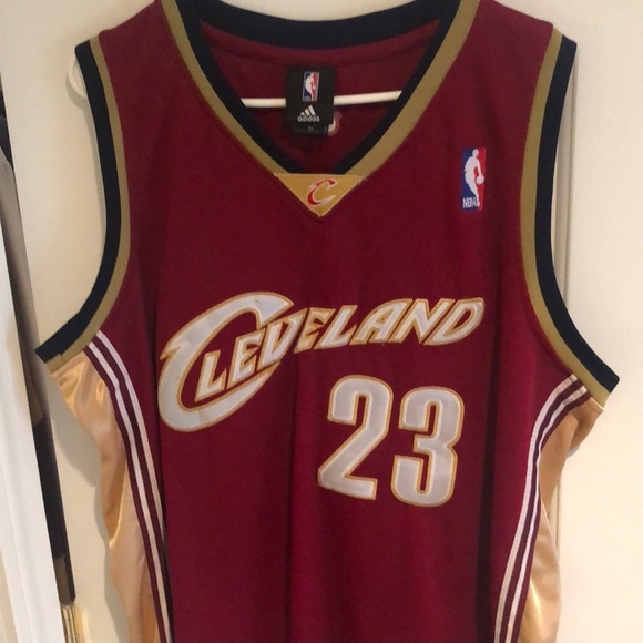 NBA Other - Lebron James Throwback Cavaliers jersey!